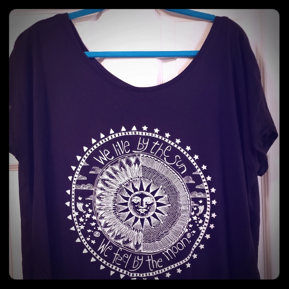 Black dolman tee with white design